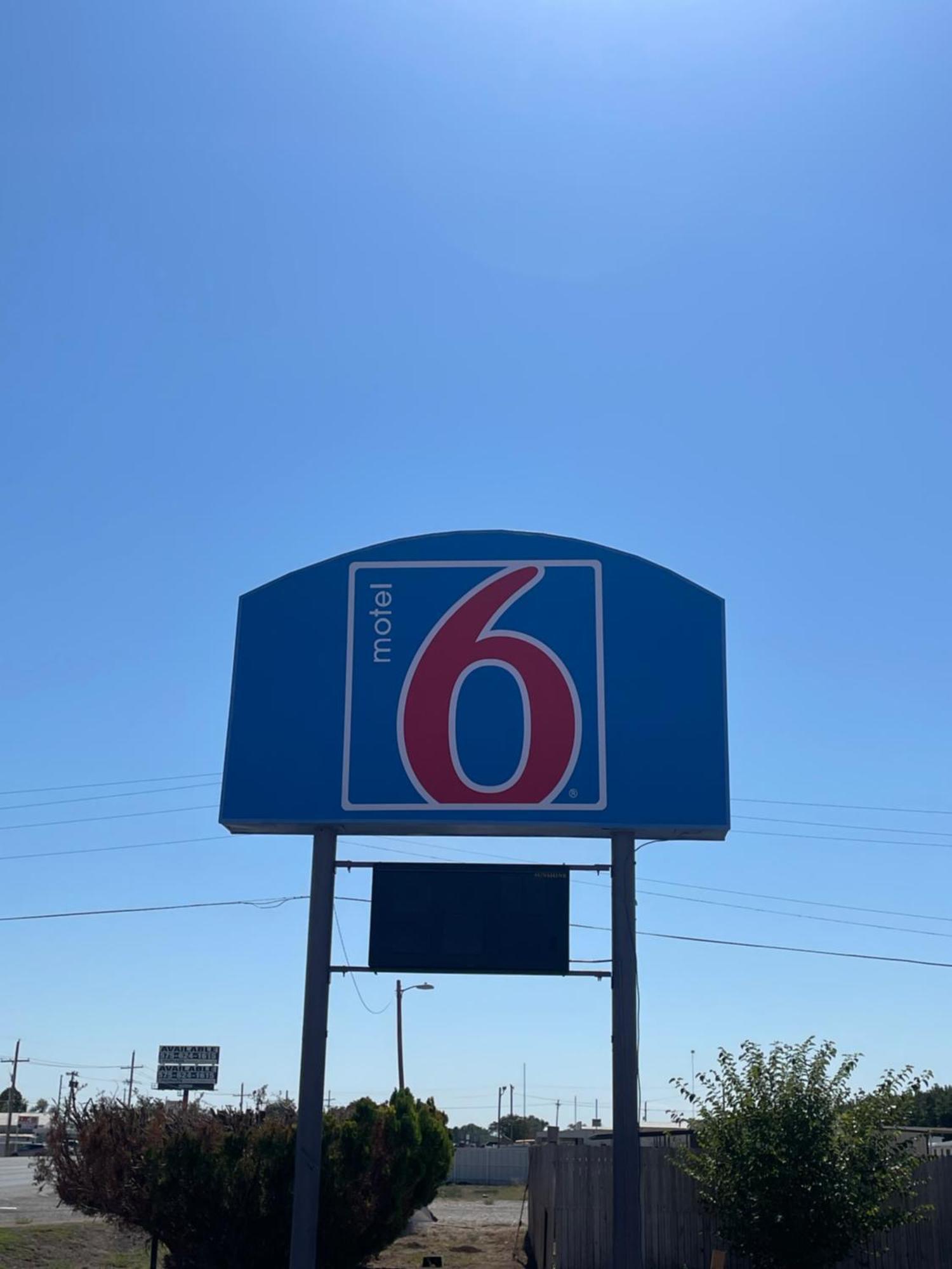 Motel 6 Artesia, Nm Exteriör bild